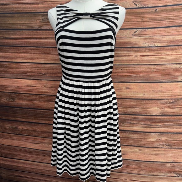 Betsey Johnson Dresses & Skirts - Betsey Johnson Striped Bow Cutout Mini Dress Size 4 Y2K Pinup